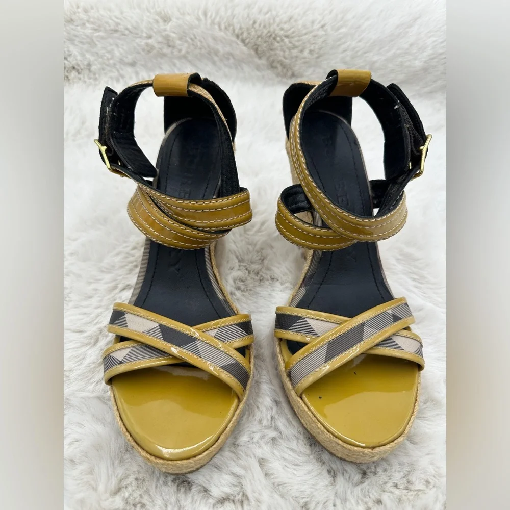 Burberry Espadrille wedges nova check patent leather strappy sandals‎ 38 US 8